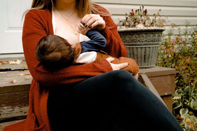 Should I Use CBD Products If I Am Breastfeeding?